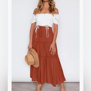 Boho maxi/midi skirt with elastic waistband and pockets!